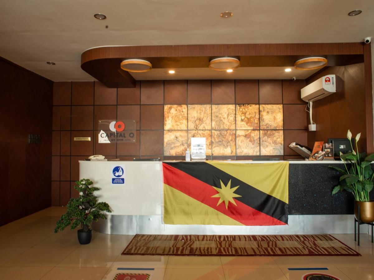 Capital O 90083 Riverfront Inn Bintulu Εξωτερικό φωτογραφία